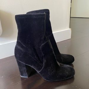 Lord and Taylor velvet boots